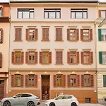 Appartamento Elegant In *