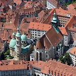 Elegant In Apartment Graz