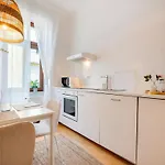 Apartment Elegant In *