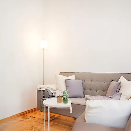 Elegante Zentrale Wohnung In Graz Апартаменти