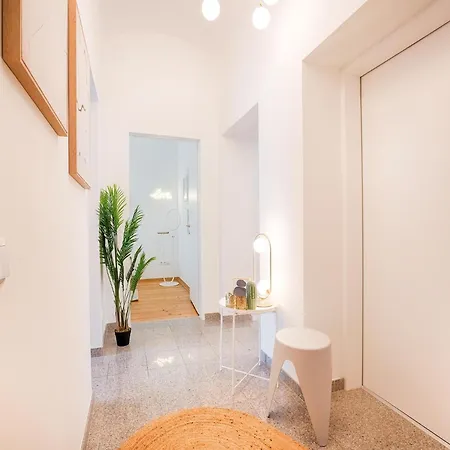 アパート Elegante Zentrale Wohnung In Graz