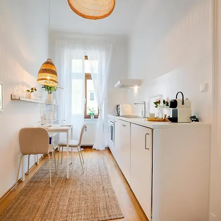 Elegant In Graz
