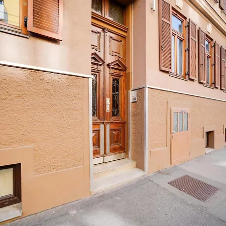 Elegant In Appartement *