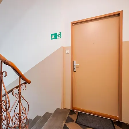Elegant In Apartman *